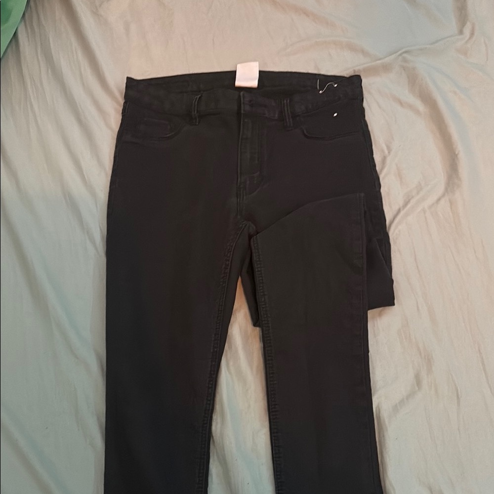 Classic Black Straight-Leg Jeans